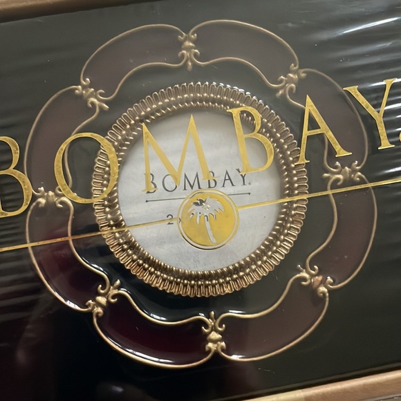 SET/3 FRAMES BOMBAY COMPANY Set of 3 Enameled Flower Frames, New in sealed box - Picture 10 of 12